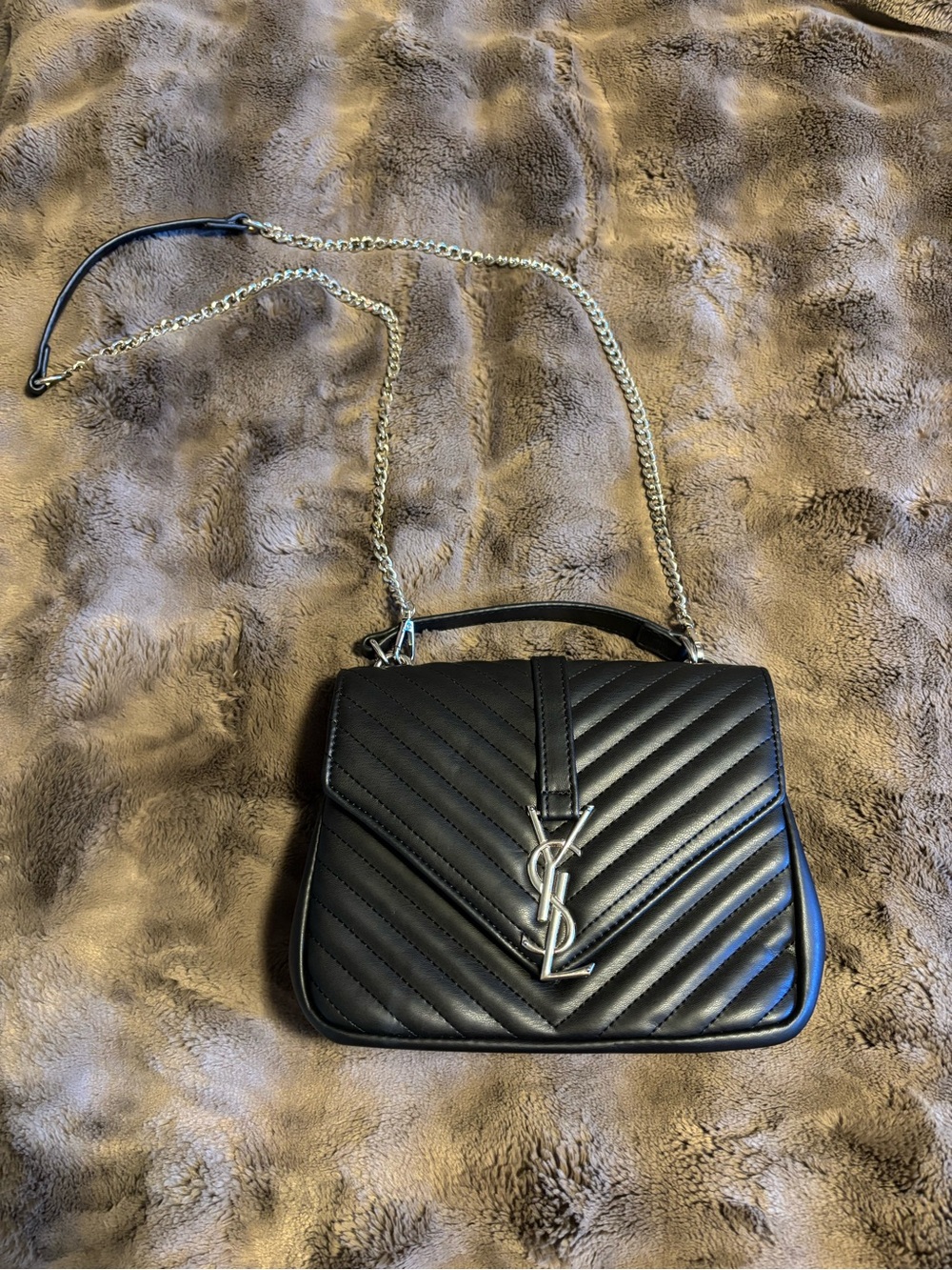 ☀️ LOOKALIKE ☀️ Faux leather black purse